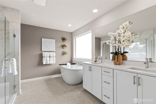 23735 SE 49th Street, Issaquah, WA 98027