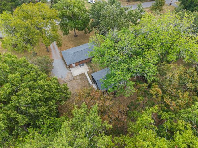 162 Cranwill Dr, Hendersonville, TN 37075