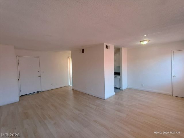 3655 Kolendo Court D, Las Vegas, NV 89103