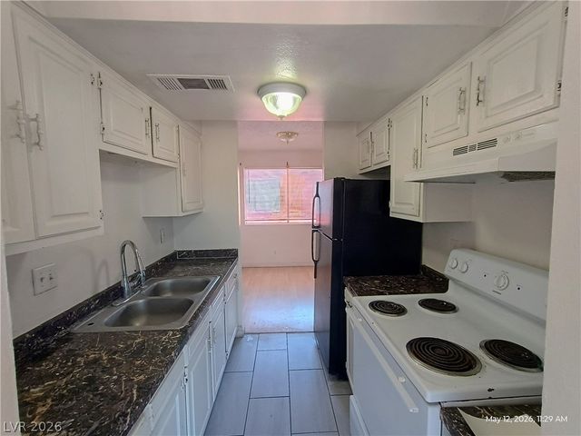 3655 Kolendo Court D, Las Vegas, NV 89103