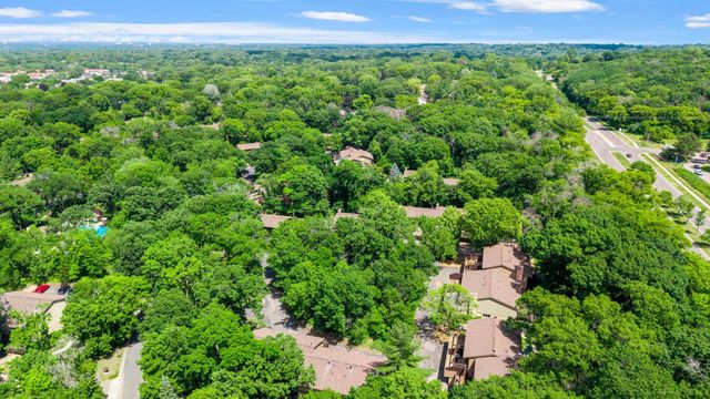 91 Birnamwood Drive, Burnsville, MN 55337