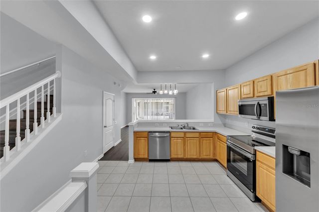 26546 CASTLEVIEW WAY, Wesley Chapel, FL 33544