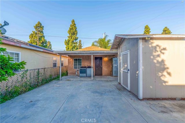 13517 S Willowbrook Avenue, Compton, CA 90222