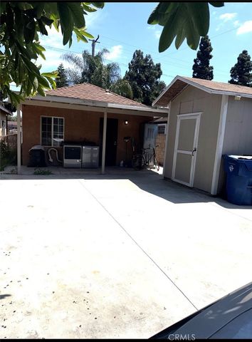 13517 S Willowbrook Avenue, Compton, CA 90222