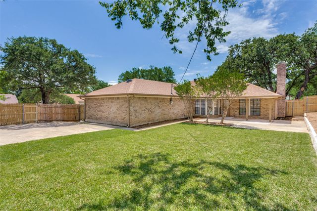 4201 High Mesa Court, Arlington, TX 76016