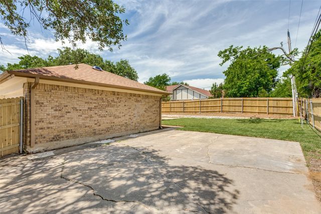 4201 High Mesa Court, Arlington, TX 76016