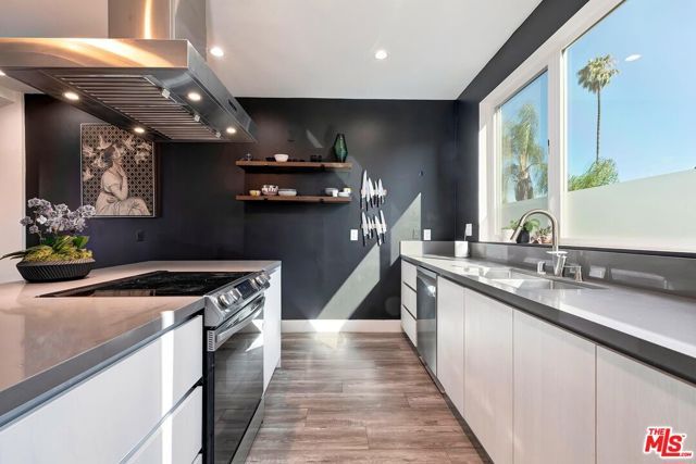 5504 W Olympic Boulevard, Los Angeles, CA 90036