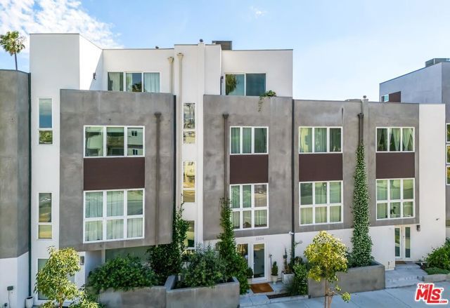 5504 W Olympic Boulevard, Los Angeles, CA 90036