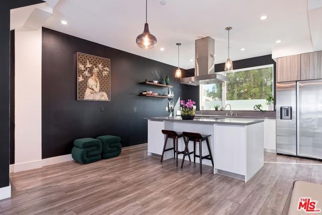 5504 W Olympic Boulevard, Los Angeles, CA 90036