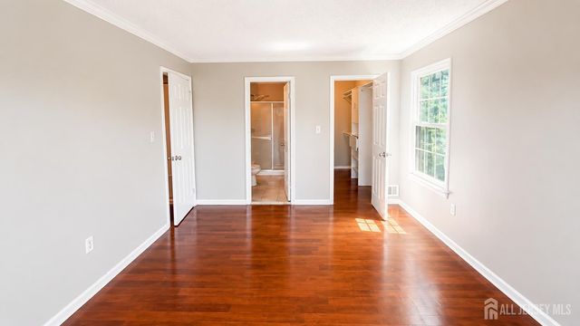 500 DANBURY Lane, East Brunswick, NJ 08816