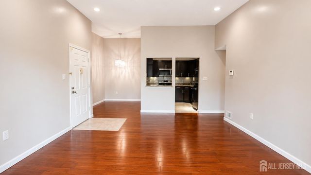 500 DANBURY Lane, East Brunswick, NJ 08816