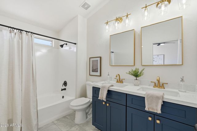 999 W 18TH Avenue, Apache Junction, AZ 85120