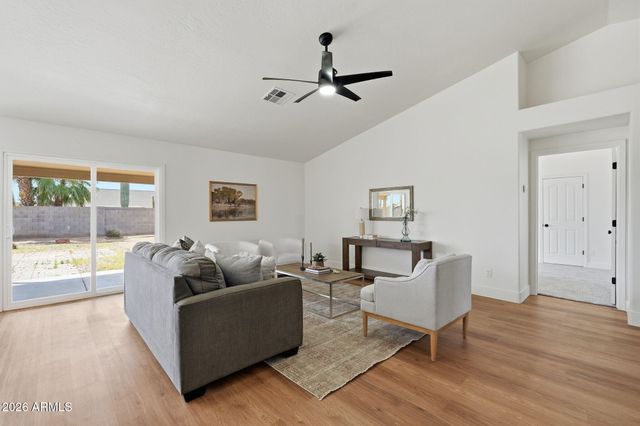 999 W 18TH Avenue, Apache Junction, AZ 85120