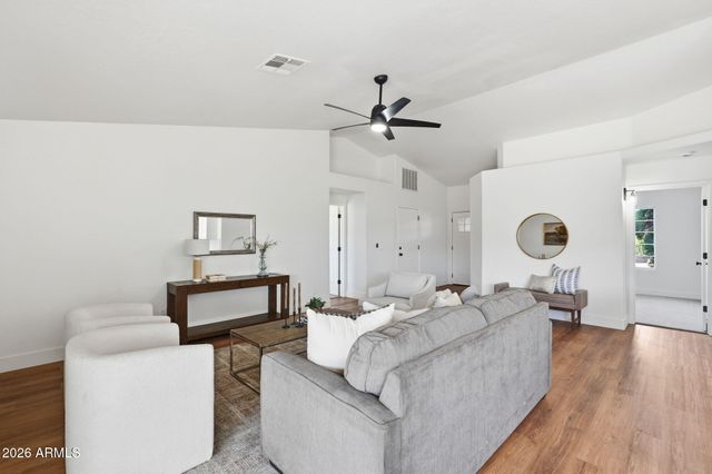 999 W 18TH Avenue, Apache Junction, AZ 85120