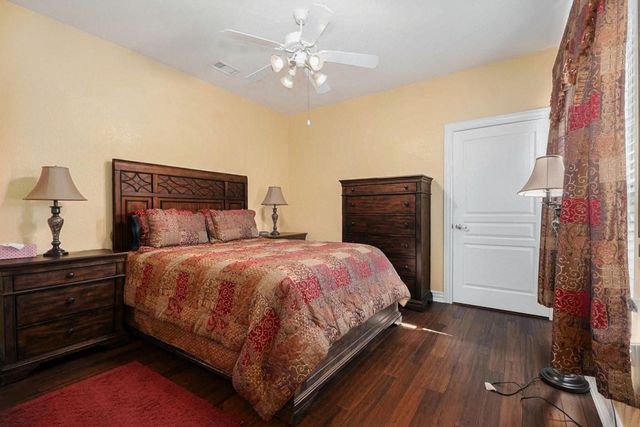 3133 Red Maple Drive, Friendswood, TX 77546