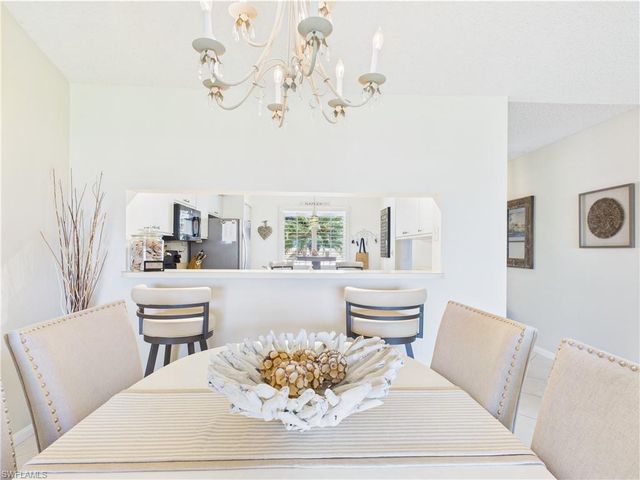6780 Dennis CIR # M205, Naples, FL 34104