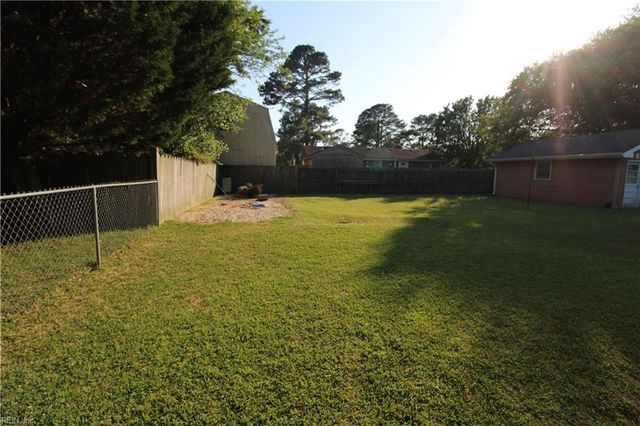 220 Charlotte DR, Portsmouth, VA 23701