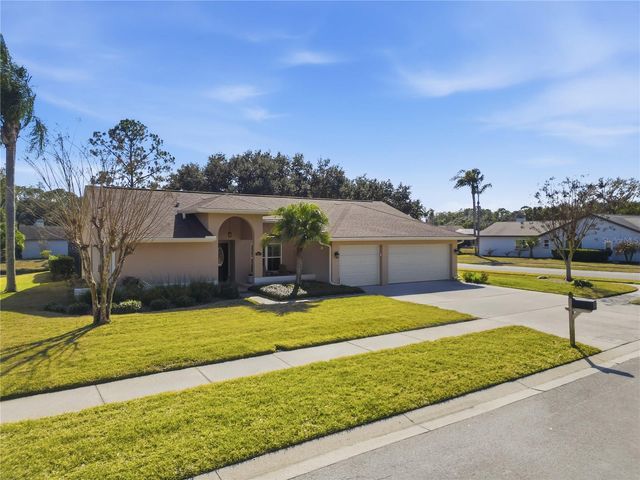 5860 WINDERMERE DRIVE, Palm Harbor, FL 34685