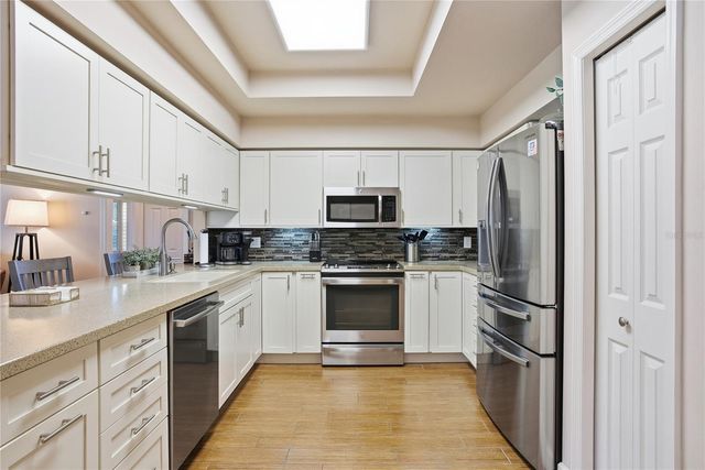 5860 WINDERMERE DRIVE, Palm Harbor, FL 34685