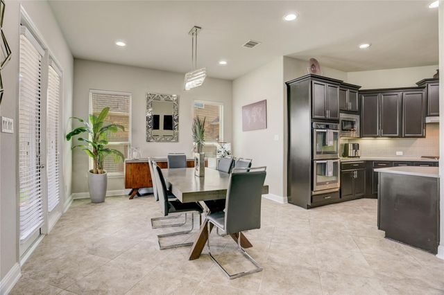 9613 Eden Ridge Lane, Pearland, TX 77584