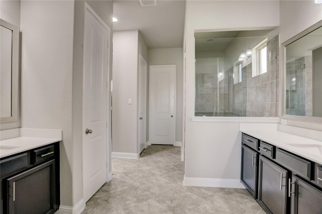 9613 Eden Ridge Lane, Pearland, TX 77584