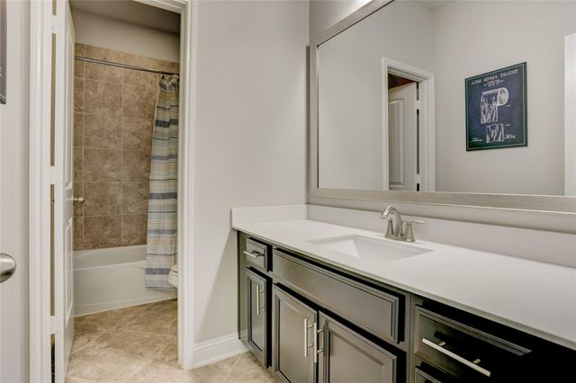 9613 Eden Ridge Lane, Pearland, TX 77584