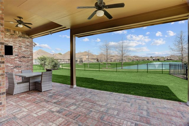 9613 Eden Ridge Lane, Pearland, TX 77584