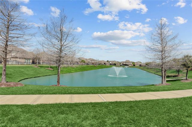 9613 Eden Ridge Lane, Pearland, TX 77584