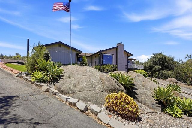 1049 Ranchito Court, Alpine, CA 91901