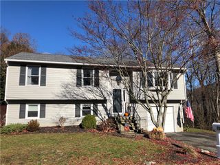 70 Mohawk Street, Cumberland, RI 02864