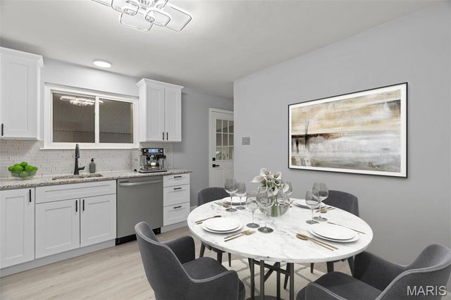 725 Hazelvalley Drive, Hazelwood, MO 63042