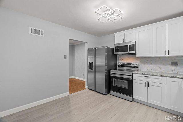 725 Hazelvalley Drive, Hazelwood, MO 63042