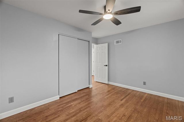 725 Hazelvalley Drive, Hazelwood, MO 63042