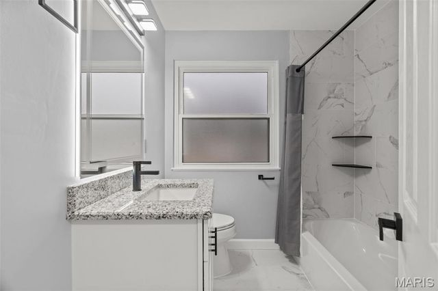 725 Hazelvalley Drive, Hazelwood, MO 63042