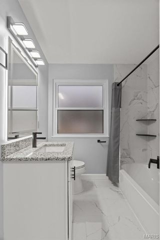 725 Hazelvalley Drive, Hazelwood, MO 63042