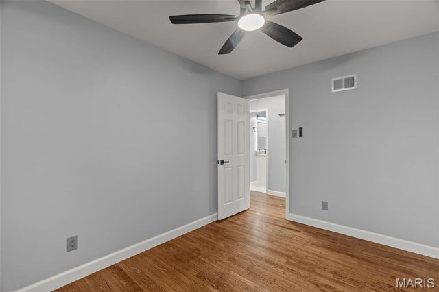 725 Hazelvalley Drive, Hazelwood, MO 63042