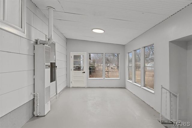 725 Hazelvalley Drive, Hazelwood, MO 63042