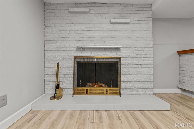 725 Hazelvalley Drive, Hazelwood, MO 63042