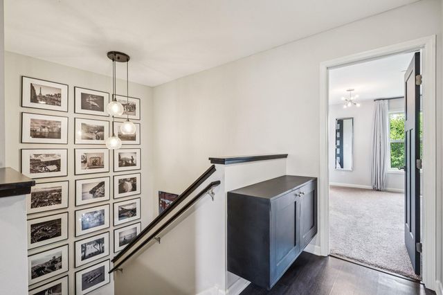 1006 Van White Memorial Boulevard, Minneapolis, MN 55411