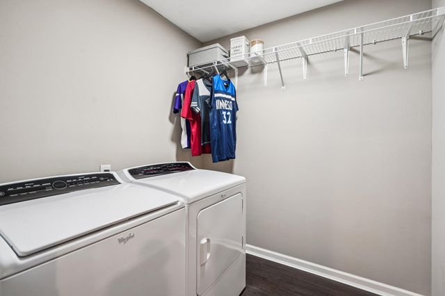 1006 Van White Memorial Boulevard, Minneapolis, MN 55411