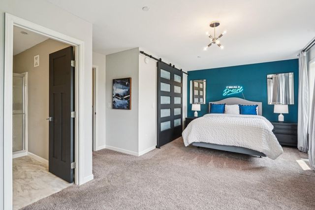 1006 Van White Memorial Boulevard, Minneapolis, MN 55411