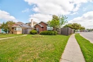 201 Teakwood Lane, Lewisville, TX 75067