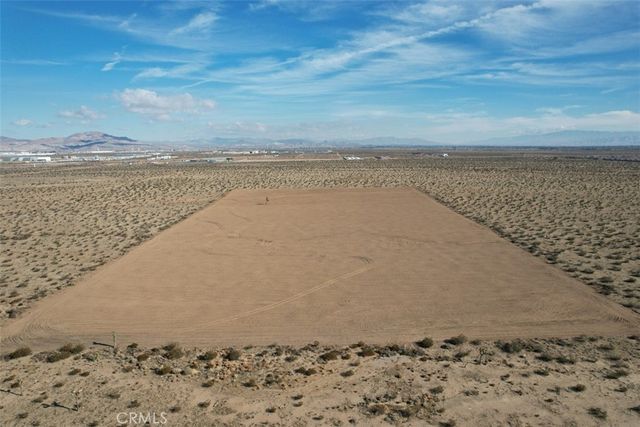 9 Bellflower Street, Adelanto, CA 92301