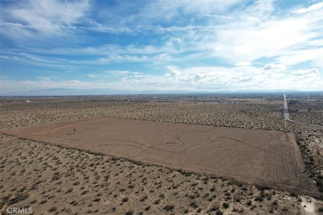 9 Bellflower Street, Adelanto, CA 92301