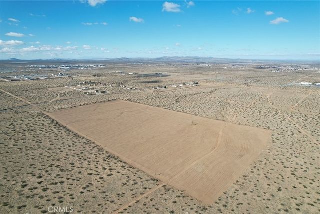 9 Bellflower Street, Adelanto, CA 92301