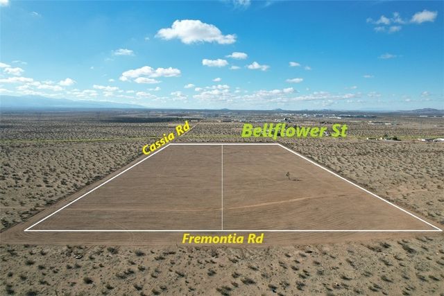 9 Bellflower Street, Adelanto, CA 92301