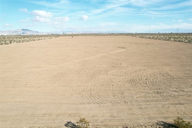 9 Bellflower Street, Adelanto, CA 92301