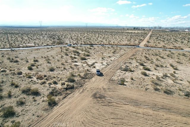 9 Bellflower Street, Adelanto, CA 92301