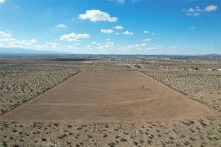 9 Bellflower Street, Adelanto, CA 92301