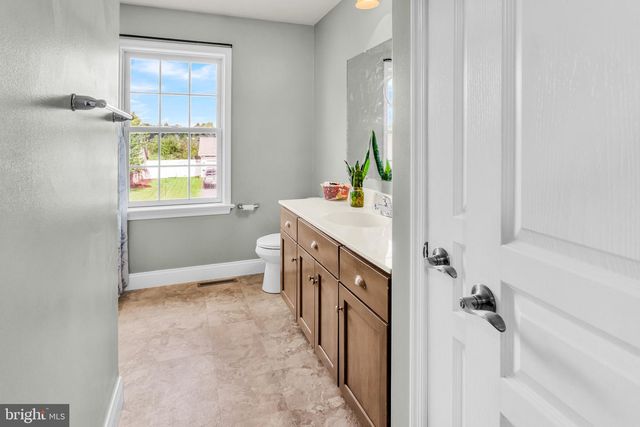 25 SPRINGBROOK DR, Palmyra, PA 17078